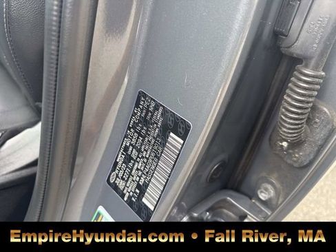 Used 2023 Hyundai Elantra Limited w/ Cargo Package image 19