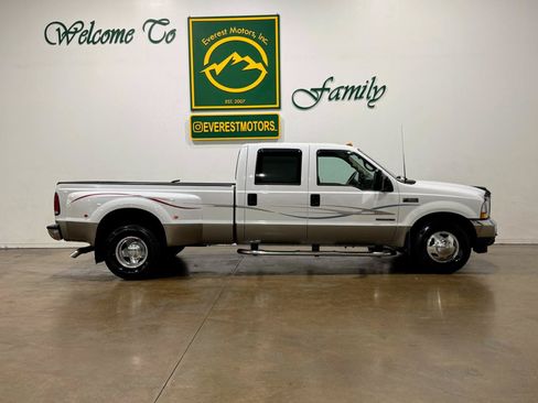 Used 2002 Ford F350 Lariat RWD image 8