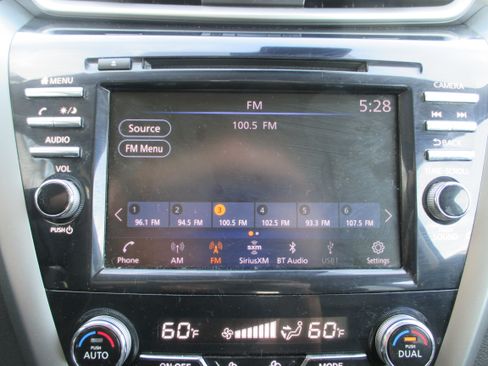 Used 2023 Nissan Murano SV w/ SV Midnight Edition Package AWD/4WD image 17