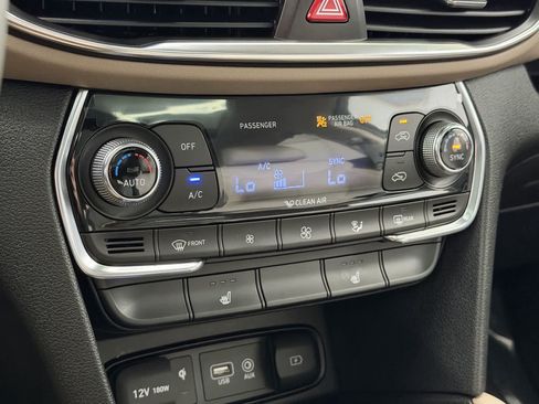 Used 2020 Hyundai Santa Fe SEL w/ Convenience + Premium Package AWD/4WD image 23