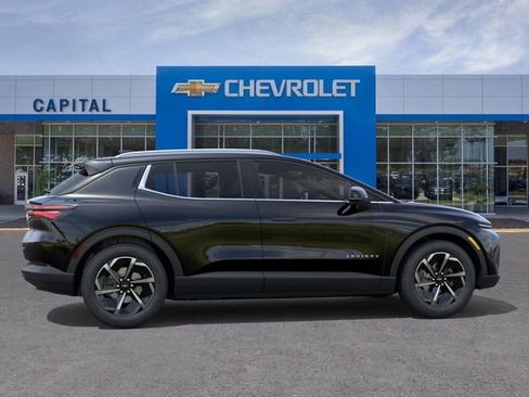 New 2026 Chevrolet Equinox EV LT image 5