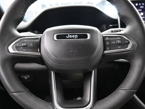 Used 2025 Jeep Compass Limited AWD/4WD image 23