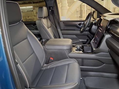 New 2026 GMC Yukon XL Elevation AWD/4WD image 6