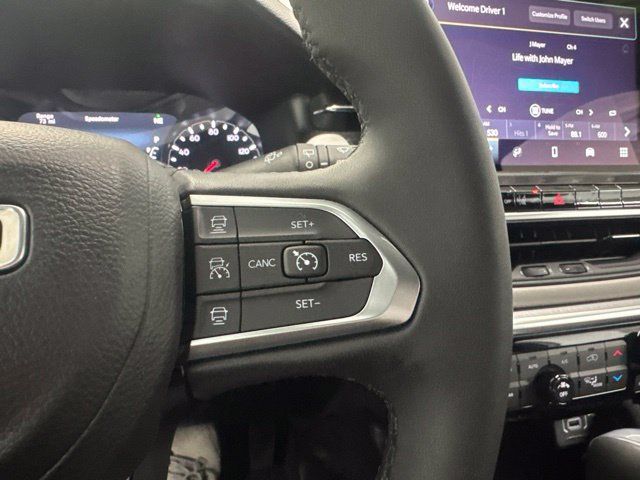 Used 2024 Jeep Compass Limited AWD/4WD image 34