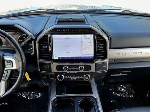 Used 2022 Ford F250 Lariat w/ Lariat Value Package image 10