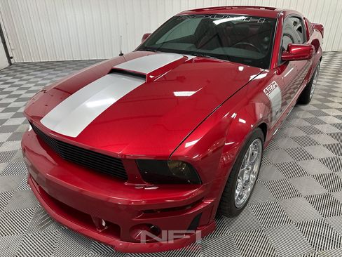 Used 2007 Ford Mustang GT Premium RWD image 3