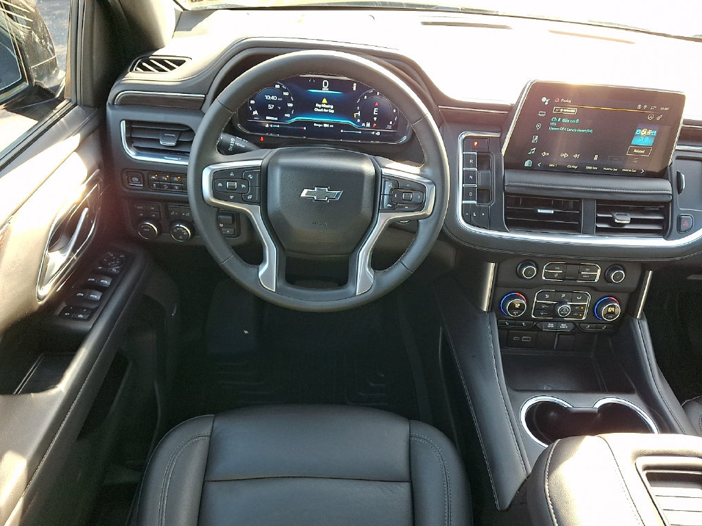 Used 2023 Chevrolet Tahoe Z71 w/ Luxury Package AWD/4WD image 2