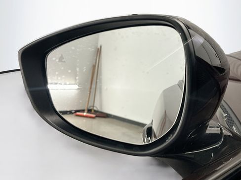 Used 2025 MAZDA CX-90 3.3 Turbo w/ Premium Sport Pkg image 16