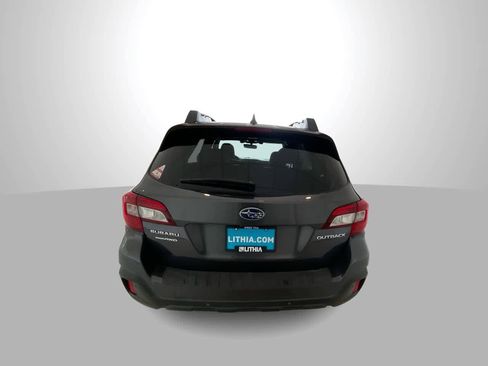 Used 2018 Subaru Outback 2.5i Limited AWD/4WD image 7