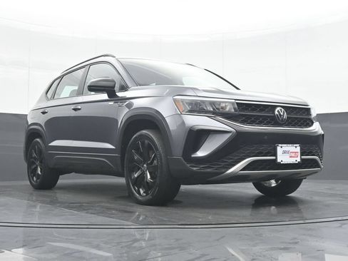 Used 2023 Volkswagen Taos S AWD/4WD image 33