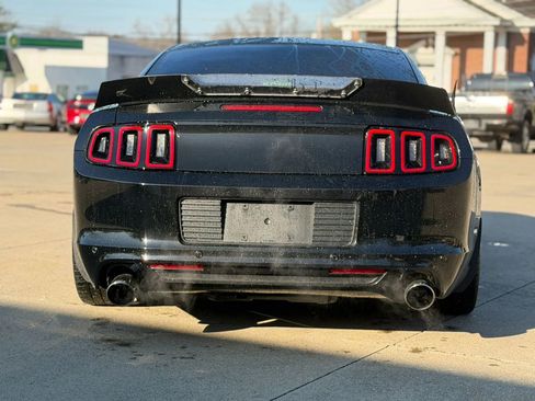 Used 2013 Ford Mustang GT Premium image 5