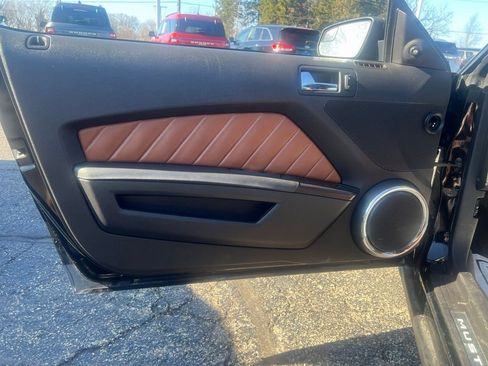 Used 2011 Ford Mustang GT Premium w/ Brembo Brake Pkg image 18