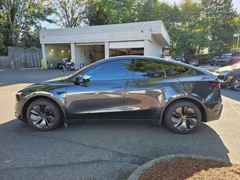 Used 2026 Tesla Model Y Long Range AWD/4WD image 4