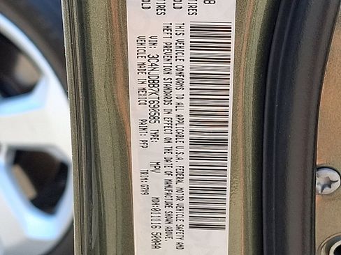Used 2019 Jeep Compass Latitude w/ Popular Equipment Group AWD/4WD image 29