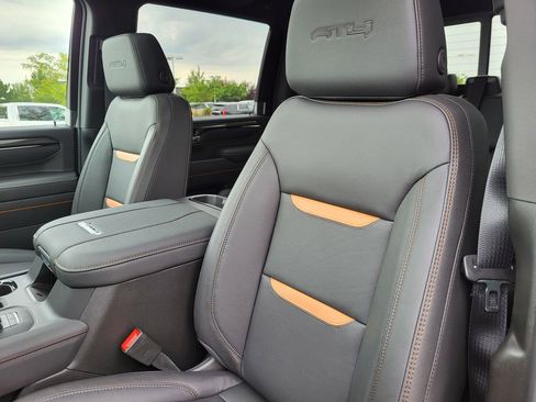 New 2025 GMC Sierra 3500 AT4 w/ Technology Package image 18