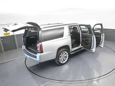 Used 2019 GMC Yukon XL SLE w/ Convenience Package image 73