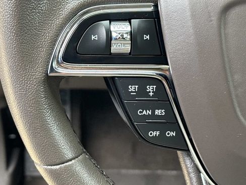 Certified 2023 Lincoln Nautilus FWD w/ Premium Package image 23
