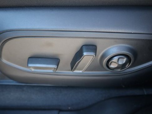 New 2025 Jeep Grand Cherokee Laredo image 6