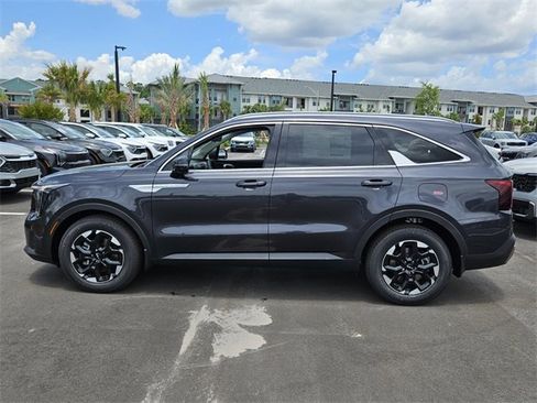 New 2025 Kia Sorento S w/ Panoramic Sunroof Package image 3