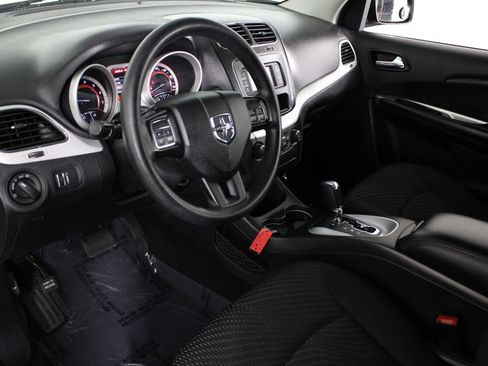 Used 2017 Dodge Journey SE FWD image 18