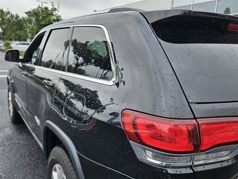 Used 2021 Jeep Grand Cherokee Laredo image 8