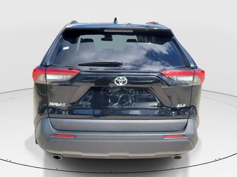 Certified 2024 Toyota RAV4 XLE w/ Convenience Package FWD image 6