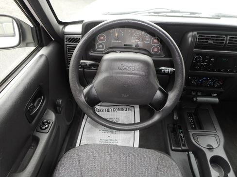 Used 1999 Jeep Cherokee SE AWD/4WD image 19