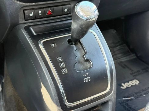 Used 2016 Jeep Patriot High Altitude AWD/4WD image 26