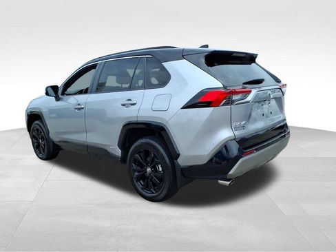 Used 2025 Toyota RAV4 XSE AWD/4WD image 24