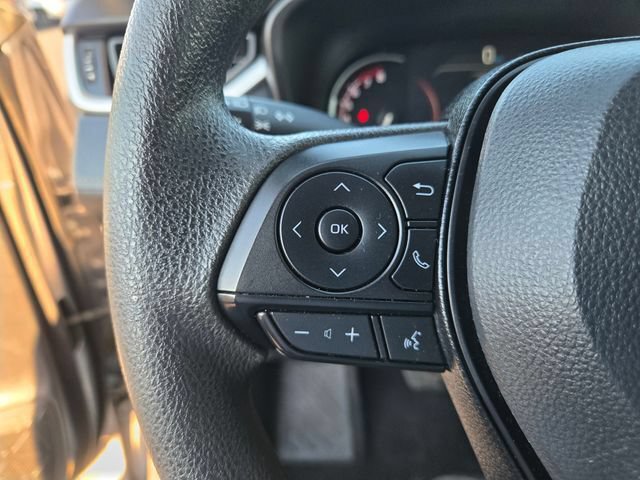 Certified 2025 Toyota RAV4 XLE FWD image 23