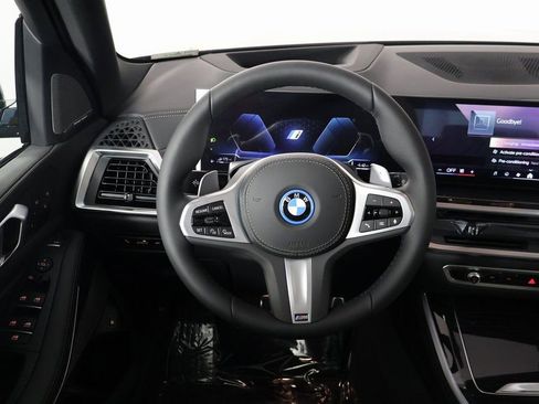 New 2026 BMW X5 xDrive50e w/ M Sport Package image 3