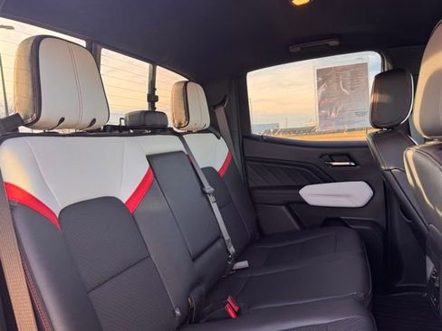 Used 2024 GMC Canyon AT4X w/ AT4X AEV Edition image 25