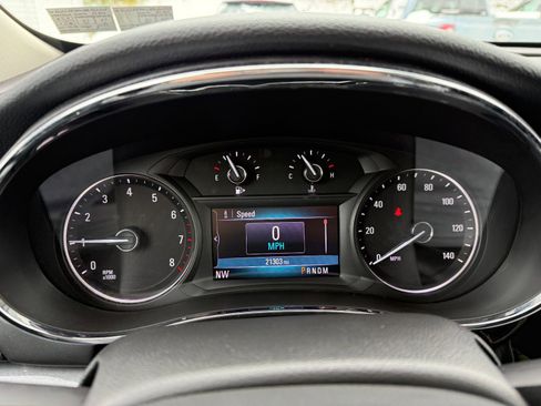 Used 2022 Buick Encore Preferred w/ Safety Package image 27