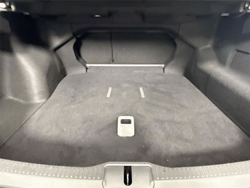 Used 2023 Toyota Crown Limited image 41