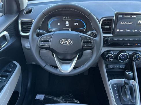 New 2026 Hyundai Venue SEL FWD image 11