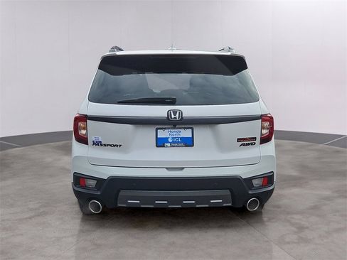 Certified 2023 Honda Passport TrailSport image 5