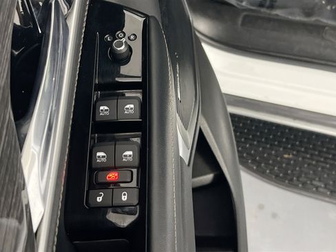 Used 2022 Jeep Wagoneer Series III w/ Convenience Group I image 18