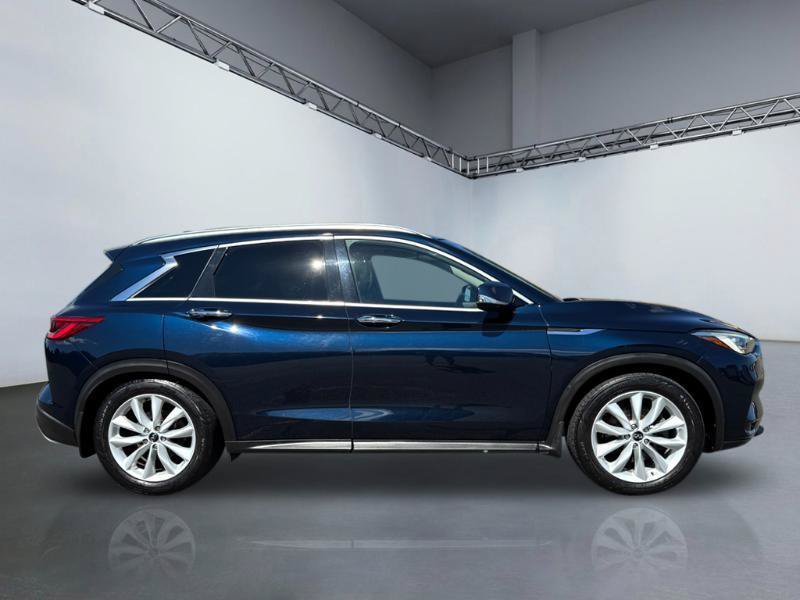 Used 2019 INFINITI QX50 Essential w/ Premium Heat Package AWD/4WD image 3