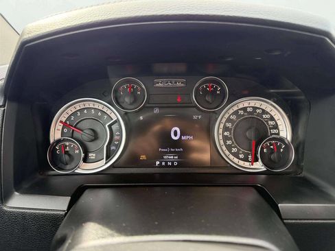 Used 2017 RAM 1500 Laramie w/ Convenience Group image 16