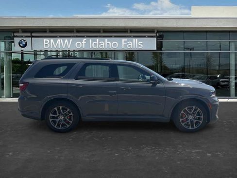 Used 2023 Dodge Durango R/T w/ Tow 'N Go Package AWD/4WD image 8