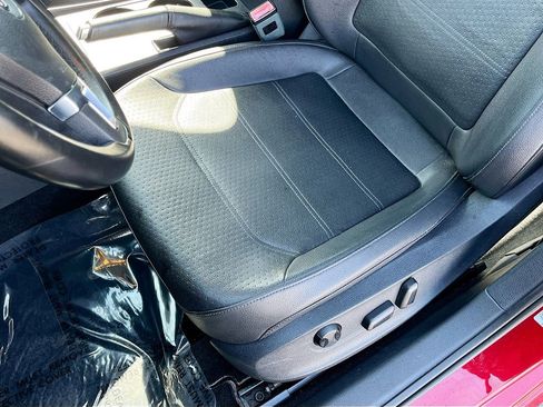 Used 2015 Volkswagen Passat 1.8T Wolfsburg Edition image 17