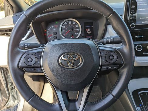Used 2020 Toyota Corolla SE w/ SE Premium Package image 26