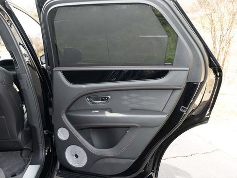 Certified 2025 Bentley Bentayga AWD/4WD image 71