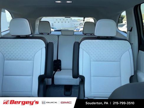 Certified 2025 GMC Acadia Denali w/ Super Cruise Package AWD/4WD image 25