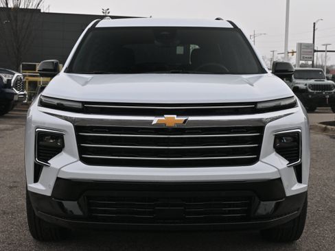 New 2026 Chevrolet Traverse High Country w/ LPO, Floor Liner Package AWD/4WD image 3