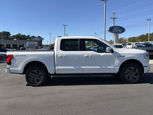 Used 2023 Ford F150 Lightning Lariat w/ Equipment Group 511A High image 31