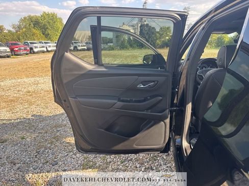Certified 2023 Chevrolet Traverse Premier w/ Redline Edition image 20