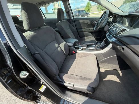 Used 2015 Honda Accord EX image 24