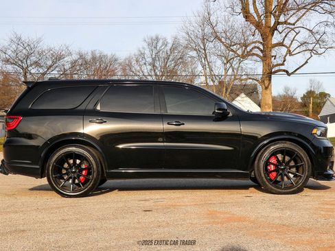 Used 2019 Dodge Durango SRT image 9
