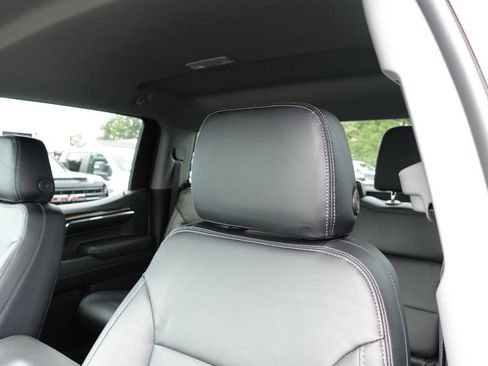 Used 2024 GMC Sierra 1500 Elevation image 13